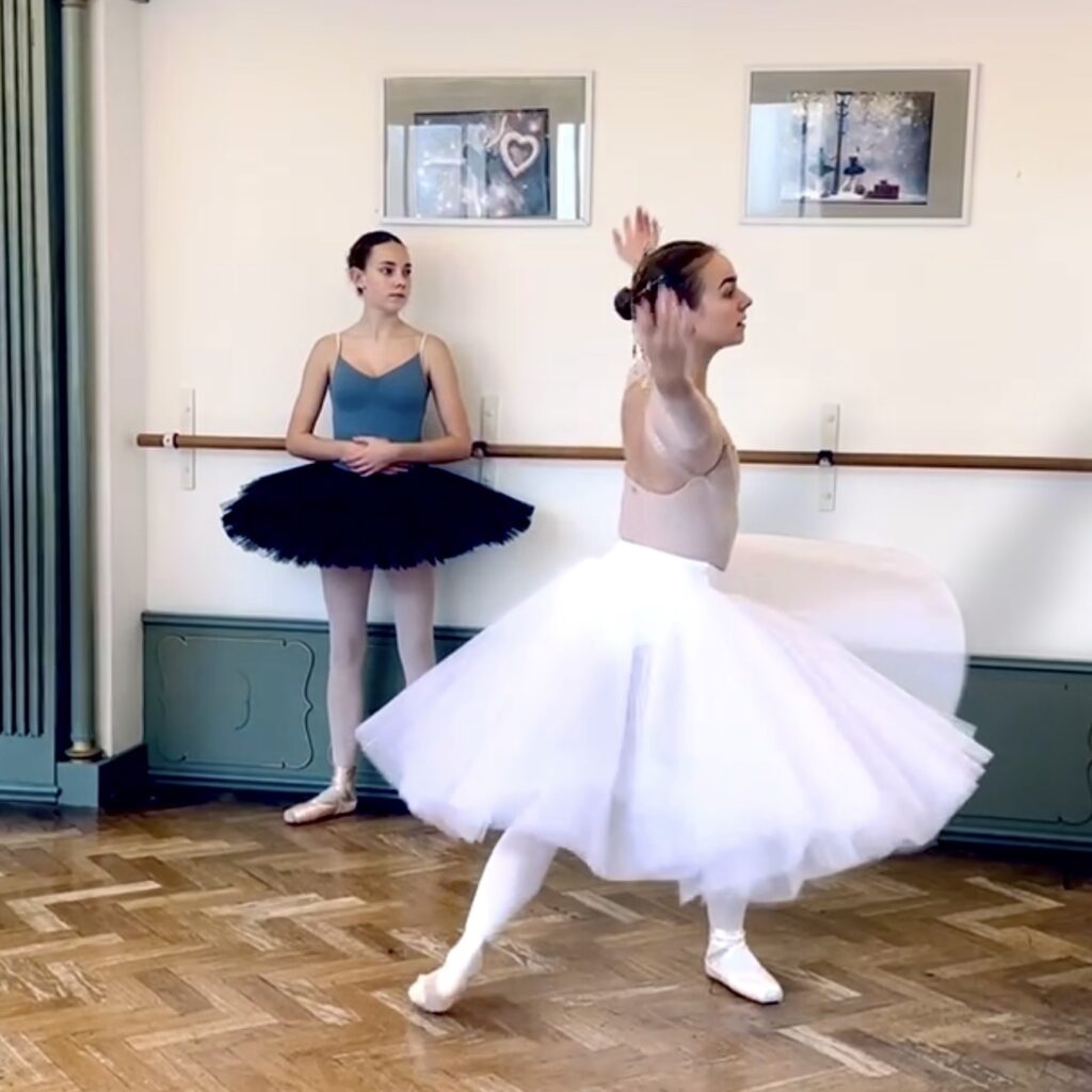 Ballet student dancing in a long white tutu during the Ballet Repertoire Workshop at Summerschool Den Haag in The Hagu